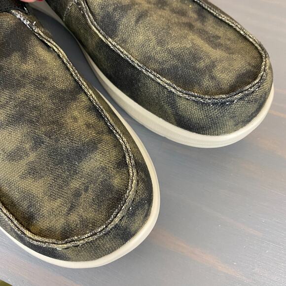 Ariat Hilo Grunge Slip On Sneaker Shoes Men Moss Green Lightweight Flex Sole NEW - Picture 3 of 11